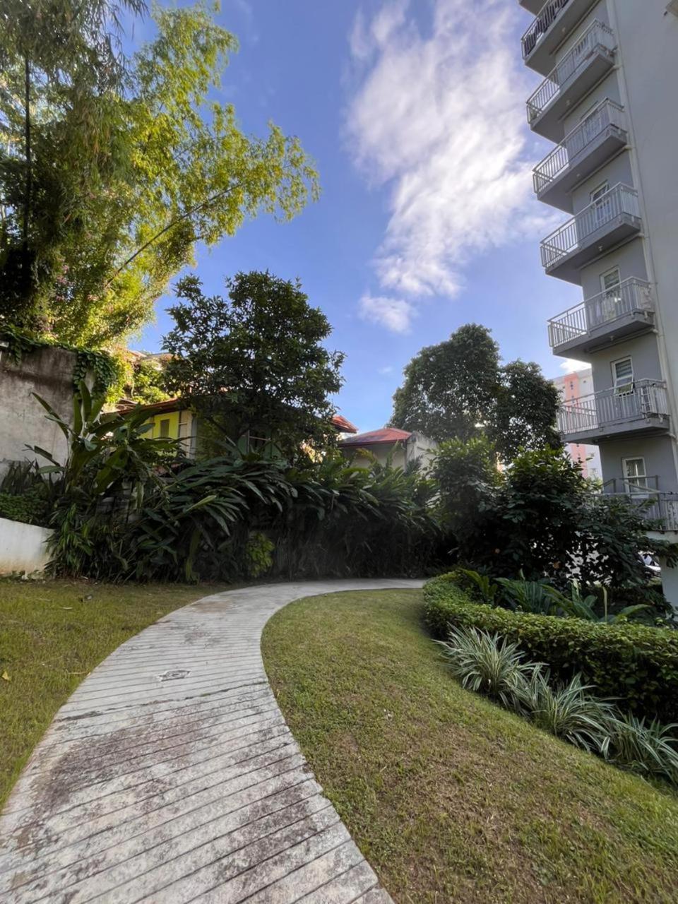 Summum Bonum Bliss - Lahug Aparthotel Cebu Luaran gambar